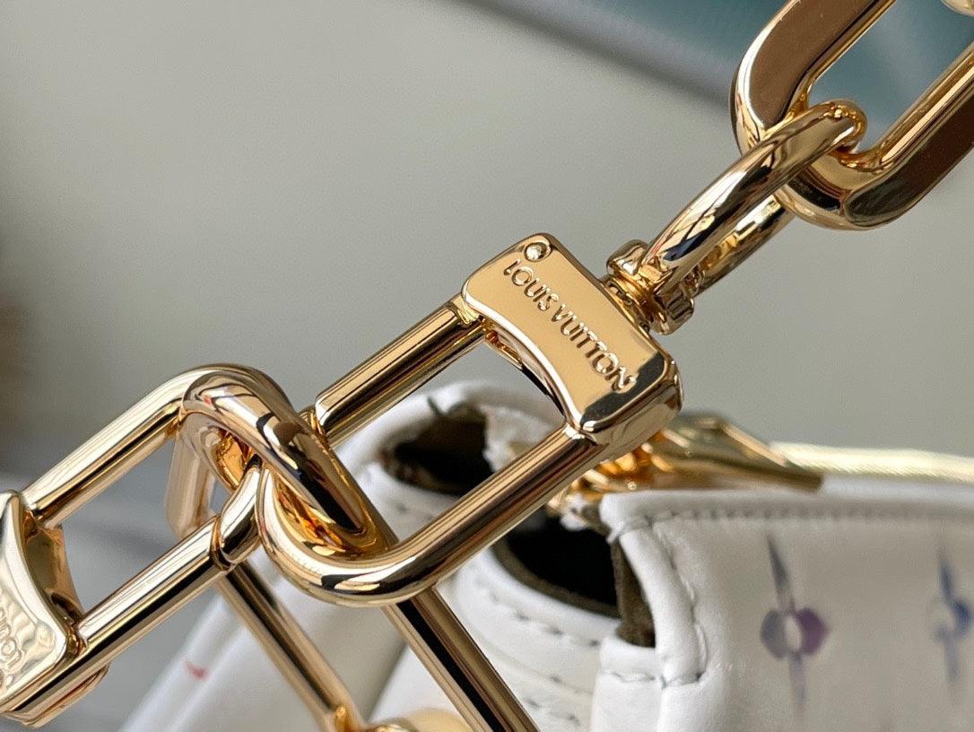 LV Monogram M21209 luxurysteps